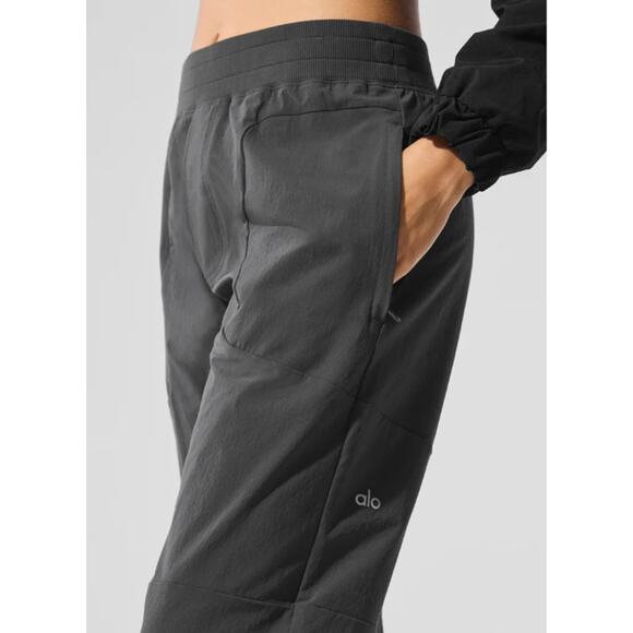 Alo Yoga Co-Op Pant – Women’s XS – Anthracite (Charcoal) – Retail $138 - Picture 3 of 11